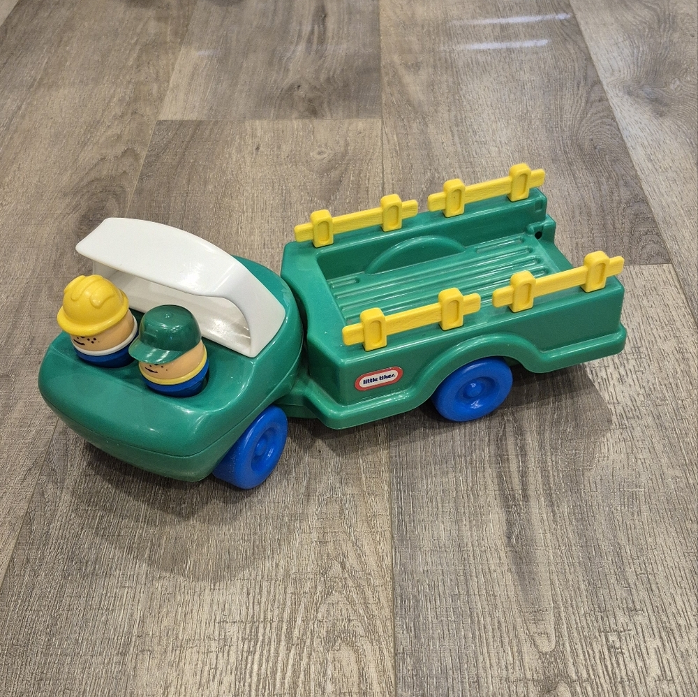LITTLE TIKES Farm Truck